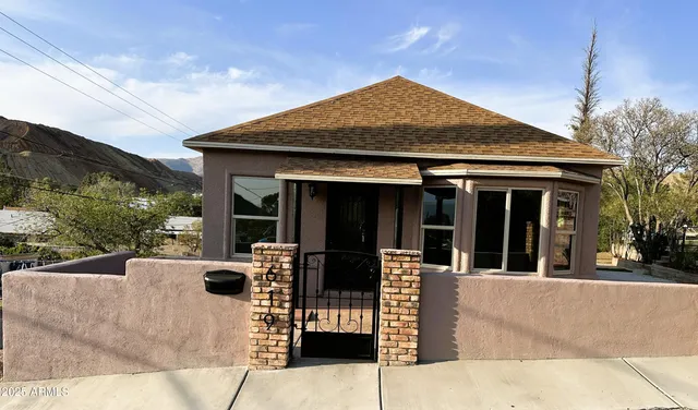 $329,500 | 619 Briggs Avenue, Bisbee, AZ 85603