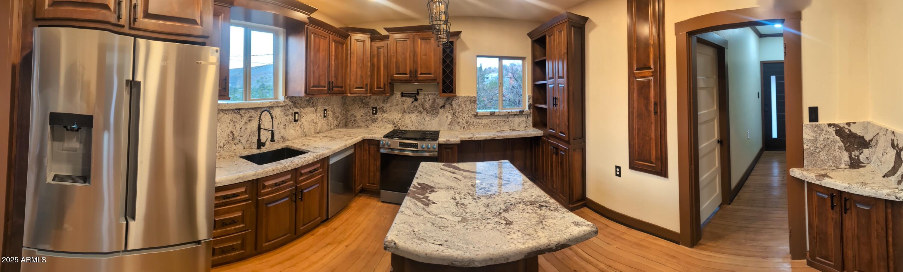 619 Briggs Avenue Bisbee, AZ 85603 - Photo 14 of 42 PXL_20250528_015358025.PANO