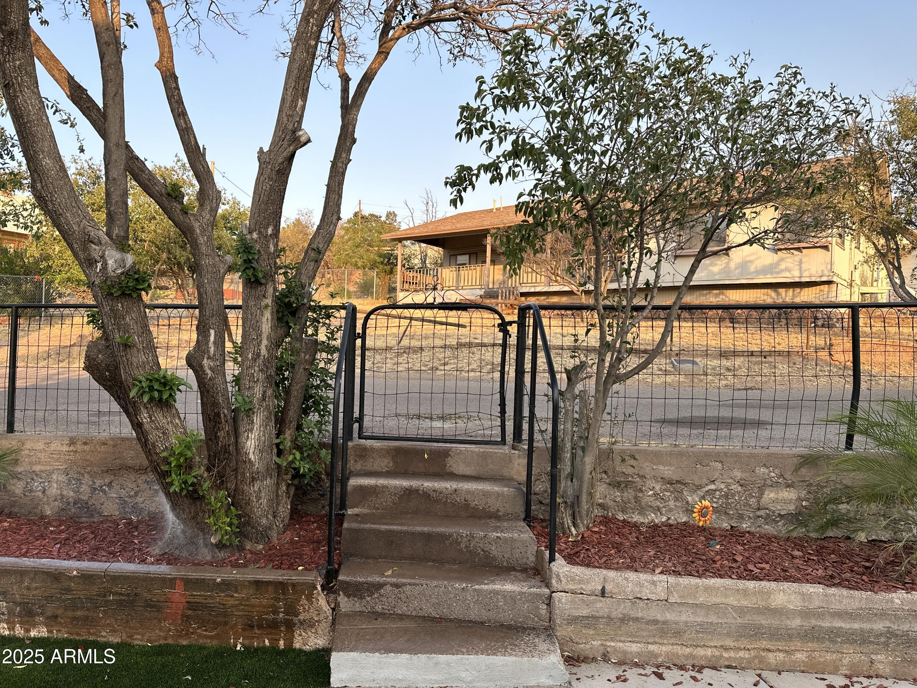 619 Briggs Avenue Bisbee, AZ 85603 - Photo 38 of 42 IMG_4249