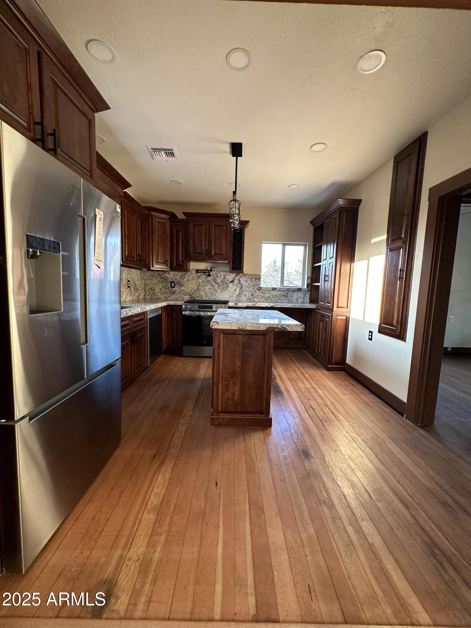 619 Briggs Avenue Bisbee, AZ 85603 - Photo 7 of 42 IMG_4236