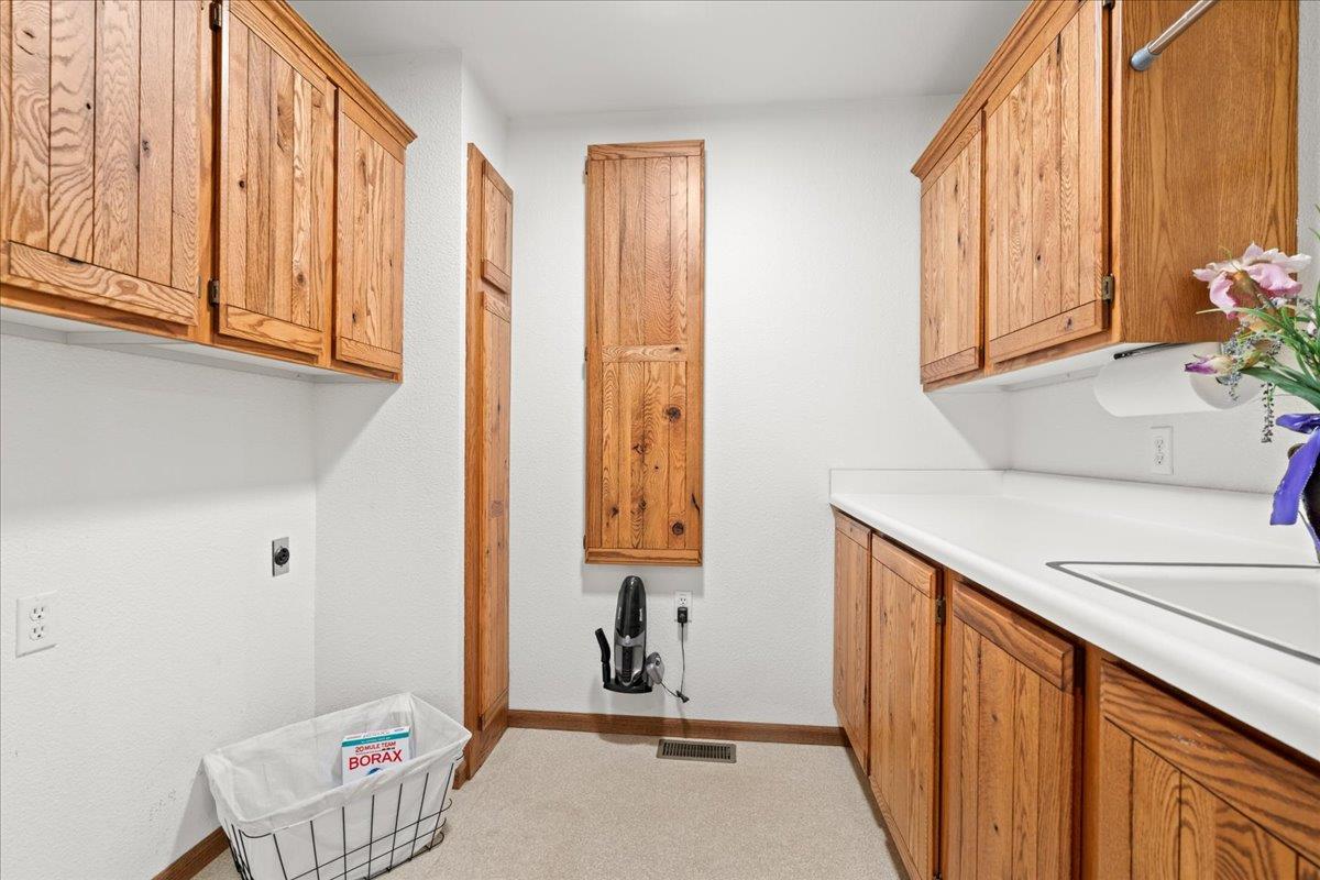 10128 Howe Avenue Grass Valley, CA 95949 - Photo 29 of 70