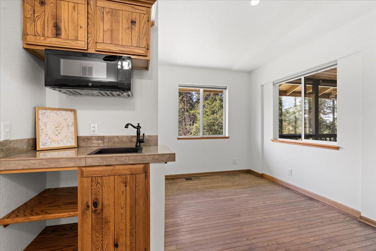 10128 Howe Avenue Grass Valley, CA 95949 - Photo 45 of 70