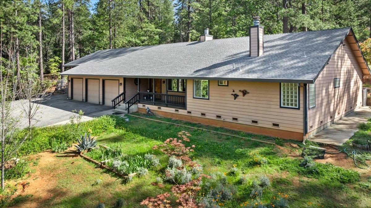 10128 Howe Avenue Grass Valley, CA 95949 - Photo 5 of 70