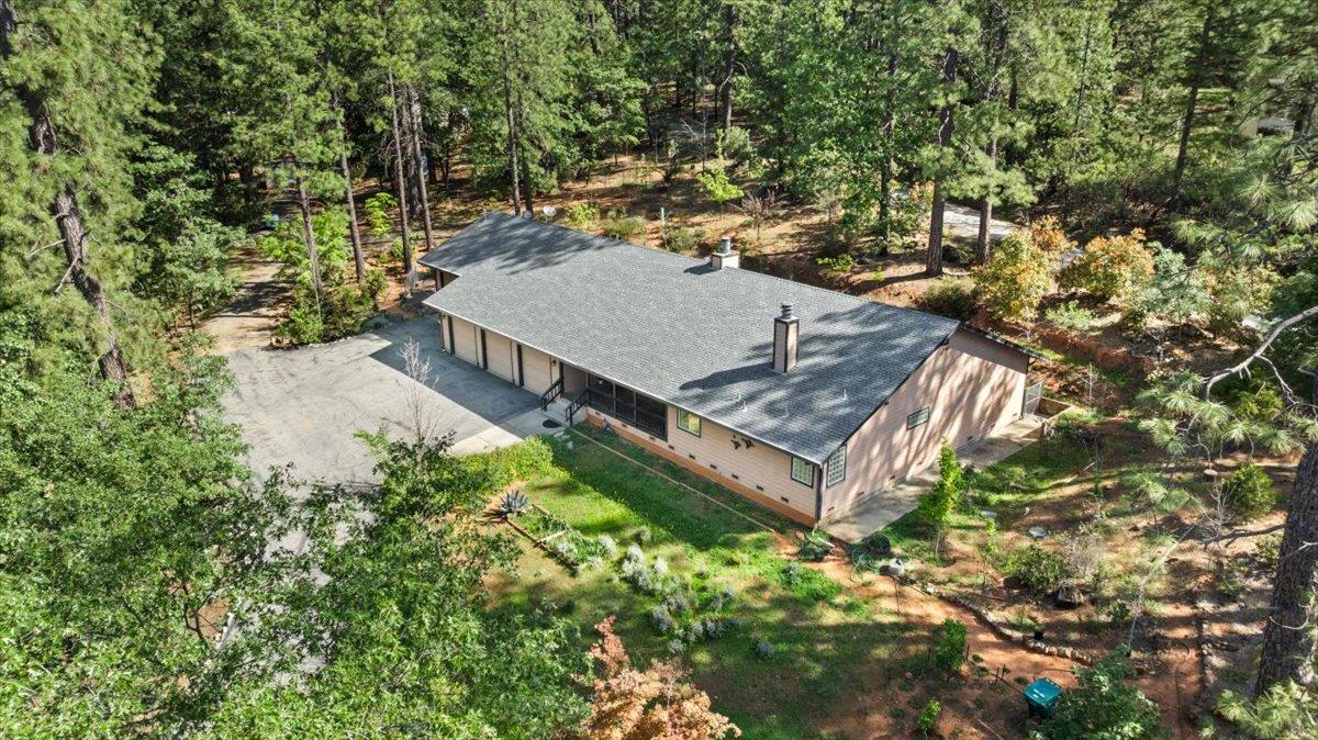 10128 Howe Avenue Grass Valley, CA 95949 - Photo 7 of 70