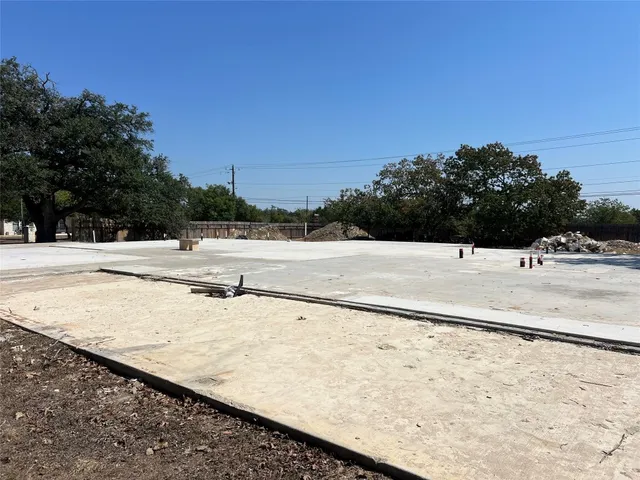 $349,000 | 102 Pecan Drive, Mountain City, TX 78640