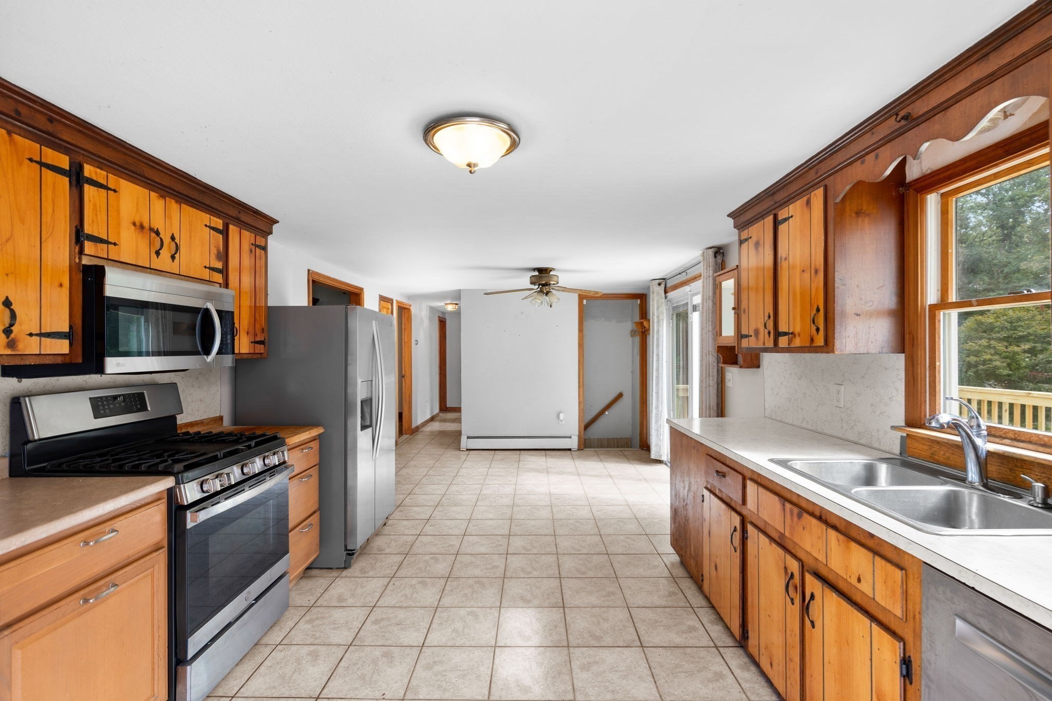 19 Essex Road Mashpee, MA 02649 - Photo 7 of 26 Gallery Image 7