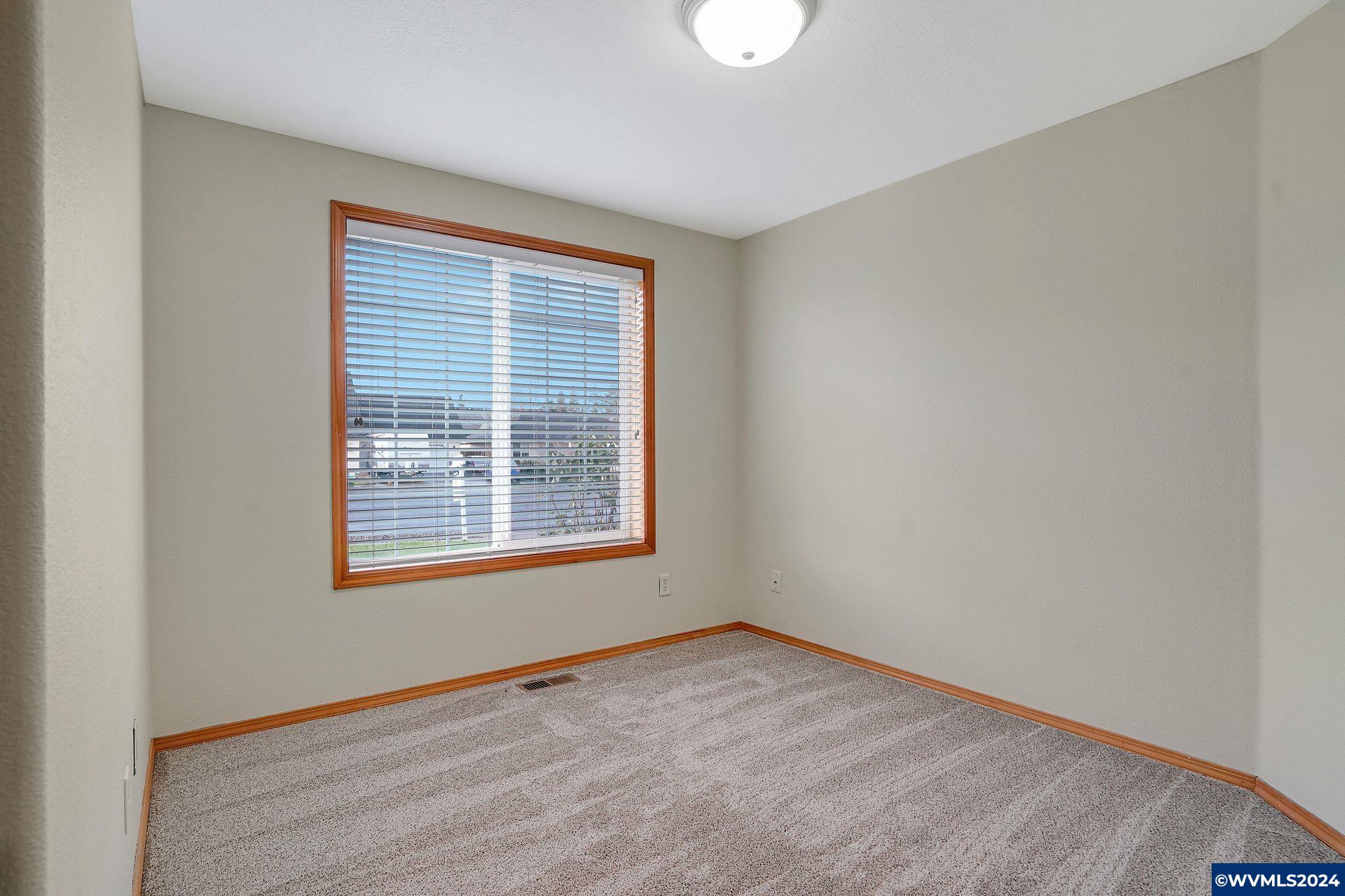 1929 Summerfield Court Southwest Albany, OR 97321 - Photo 21 of 35 Gallery Image 21