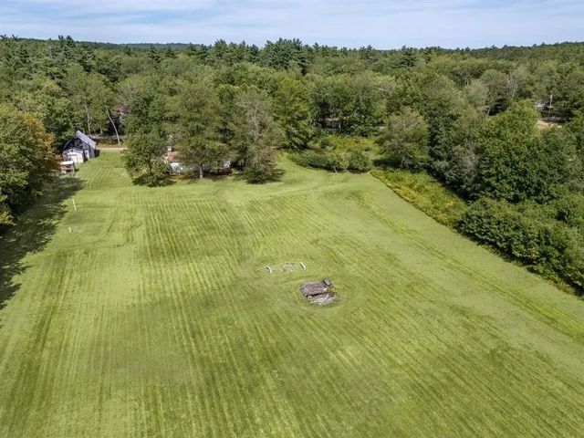 $489,000 | 395 Greenhill Road, Barrington, NH 03825
