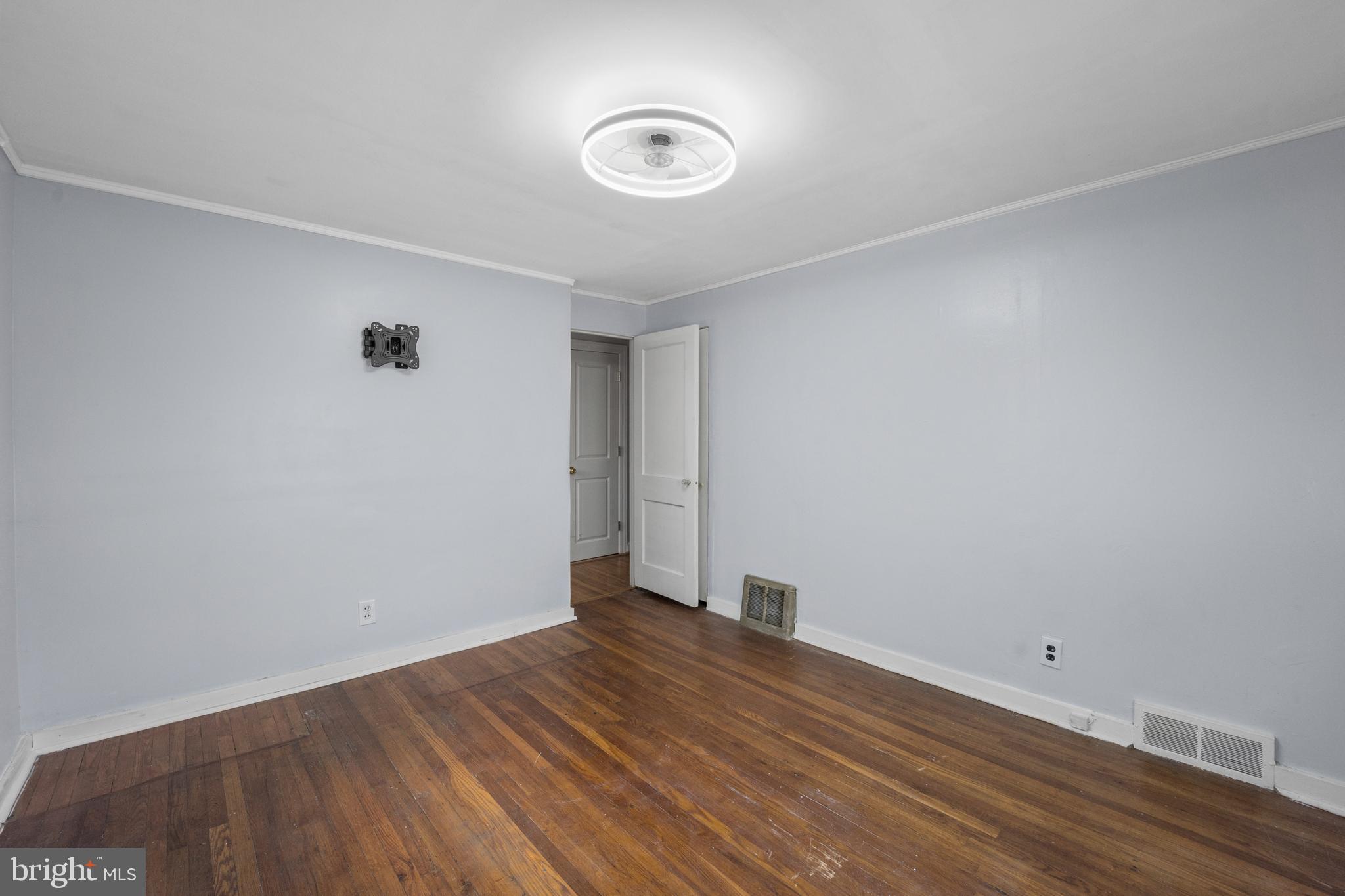 816 Laurel Road Yeadon, PA 19050 - Photo 25 of 35