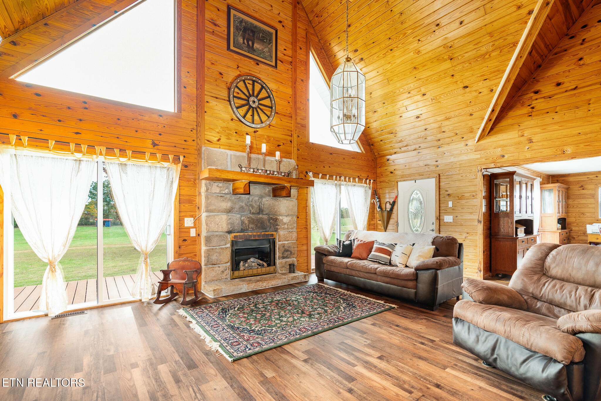 3767 Phillips Flats Road Oneida, TN 37841 - Photo 5 of 38