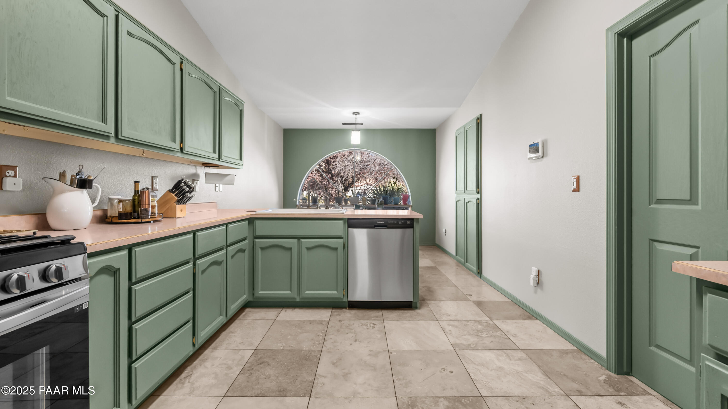 11873 East Turquoise Circle Dewey, AZ 86327 - Photo 18 of 86 a kitchen with stainless steel appliances granite countertop a sink and cabinets