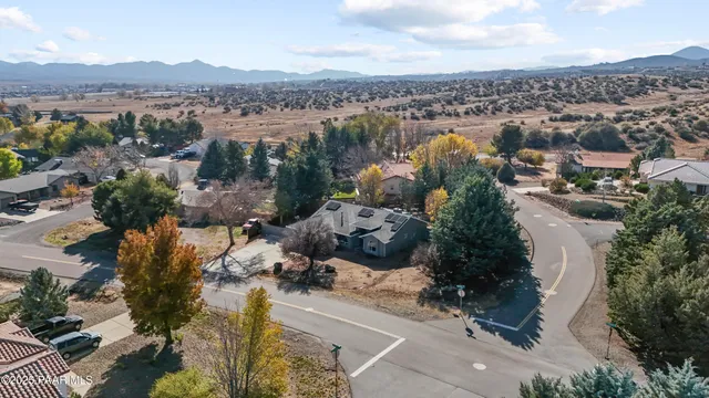 a view of a hallway with elevator
