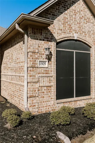 $399,000 | 1909 Debbie Drive, Bryan, TX 77802