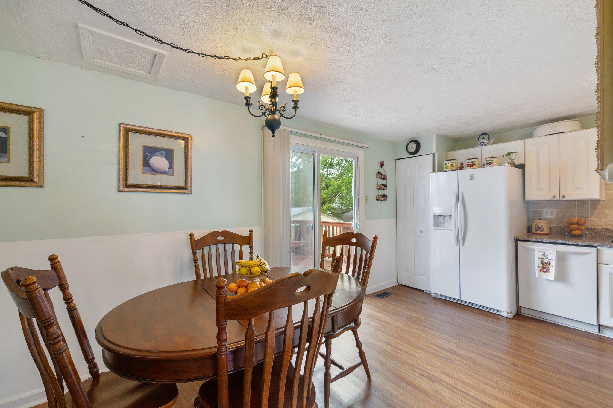 17 Morning Court Rosedale, MD 21237 - Photo 7 of 21 Eat in Kitchen