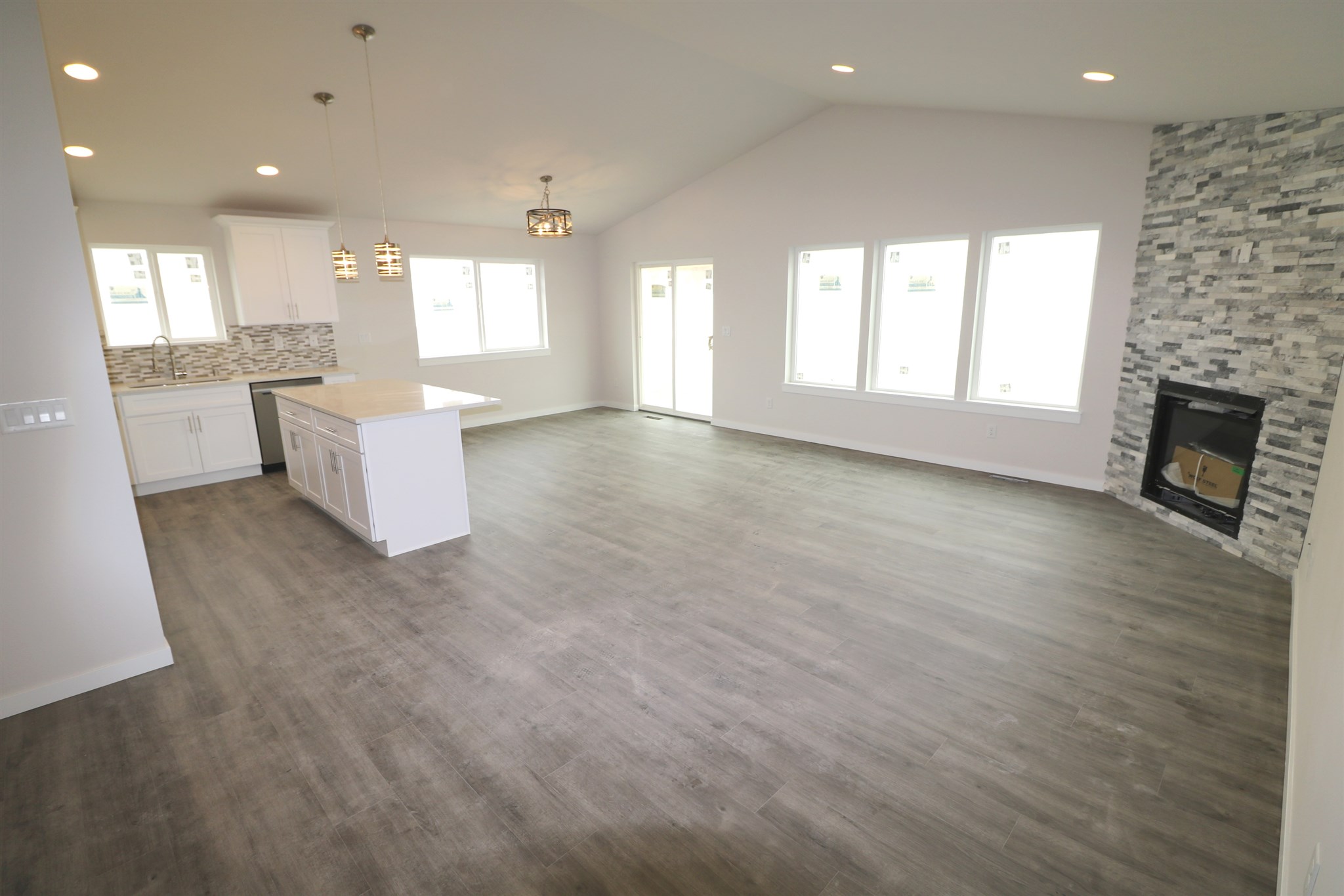 7610 North 5 Mile Road Spokane, WA 99208 - Photo 5 of 31