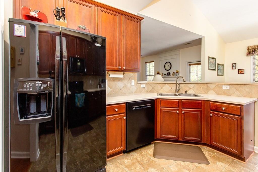 2870 Chadbourne Trail Alpharetta, GA 30004 - Photo 11 of 50