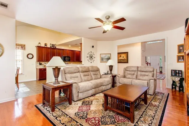 $3,700 | 2870 Chadbourne Trail, Alpharetta, GA 30004