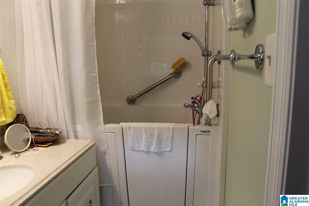 2268 Tyler Road Birmingham, AL 35226 - Photo 11 of 14