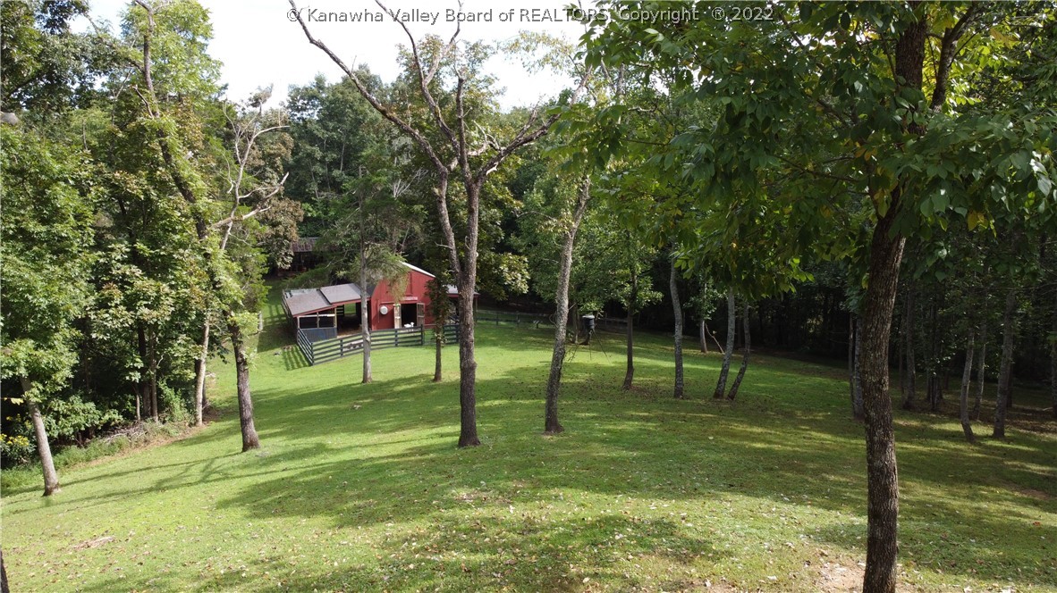 348 Country Road Salt Rock, WV 25559 - Photo 32 of 39 Gallery Image 32