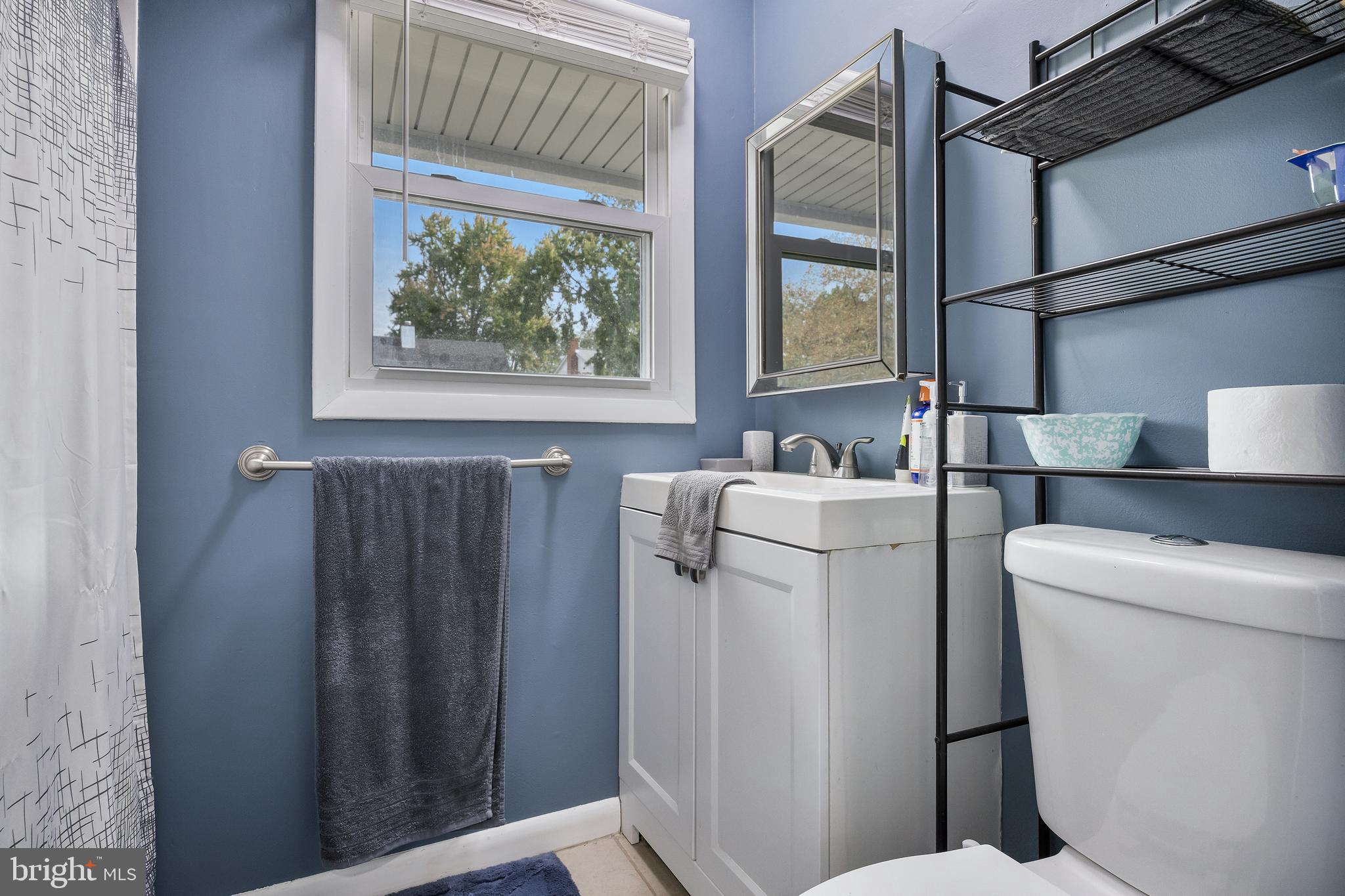 30 Babcock Lane Willingboro, NJ 08046 - Photo 13 of 35 a bathroom with a toilet and a sink
