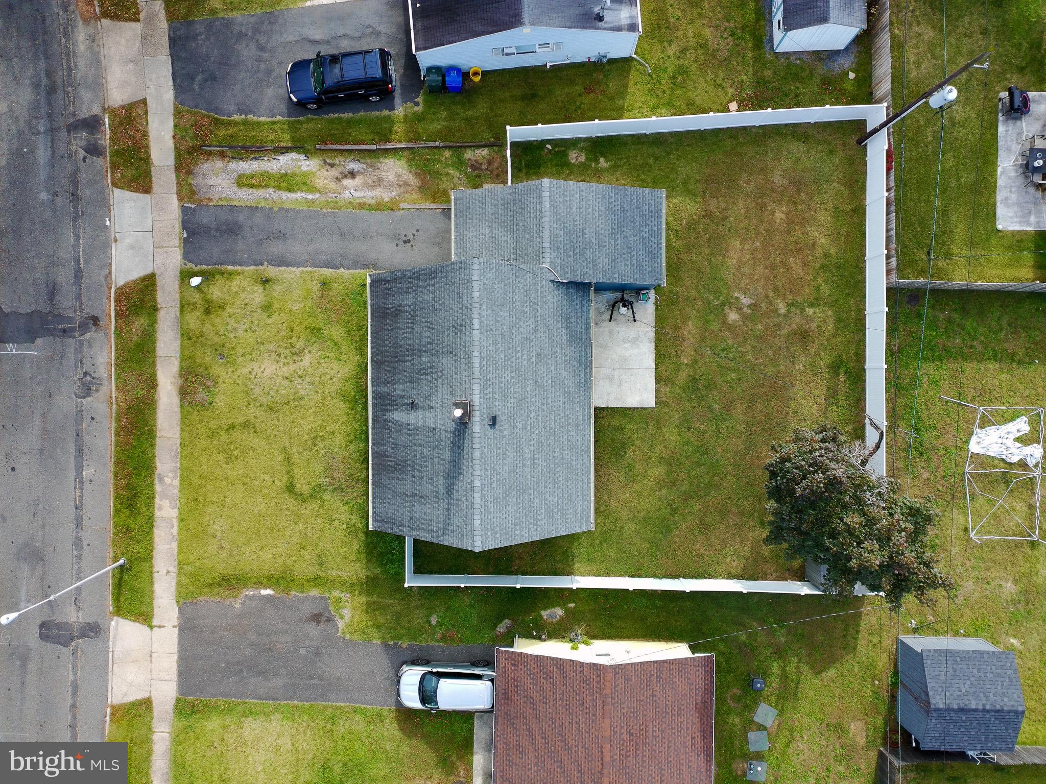 30 Babcock Lane Willingboro, NJ 08046 - Photo 32 of 35 an aerial view of residential house with outdoor space and swimming pool