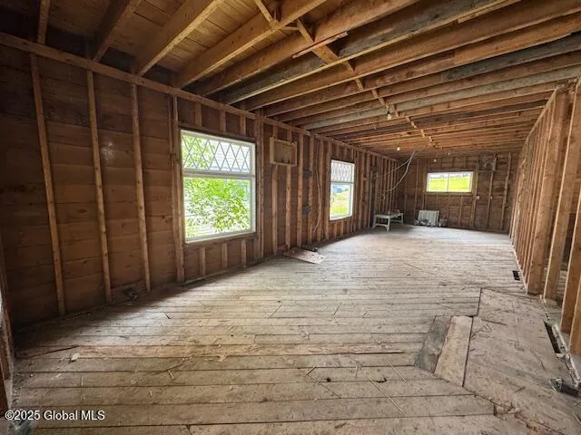 $285,000 | 257 Main St Creek, North Creek, NY 12853