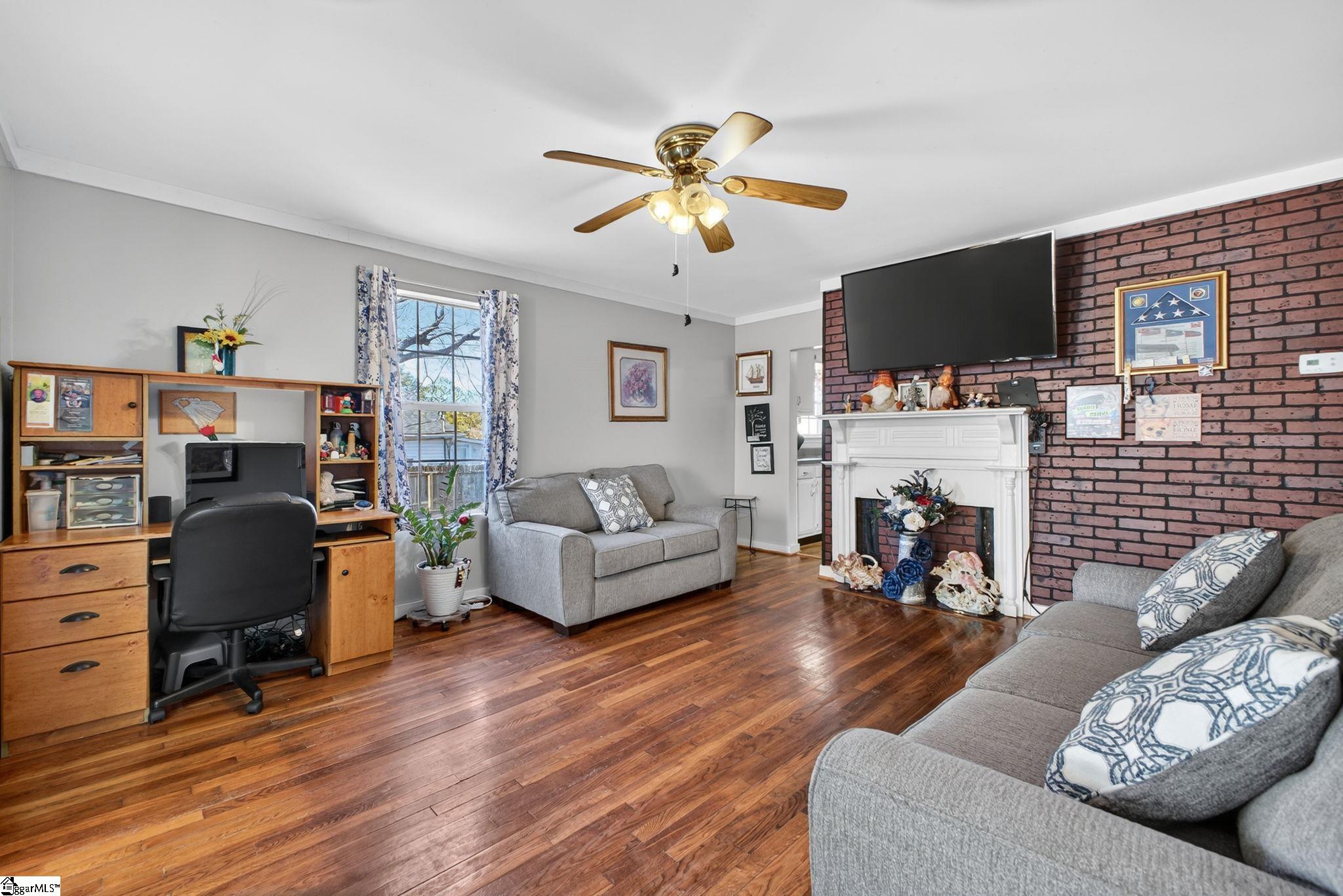 4 Caren Street Greenville, SC 29611 - Photo 6 of 36