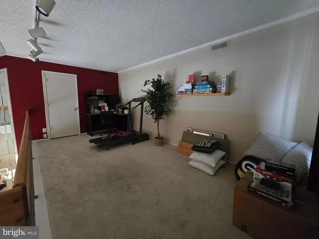 $245,000 | 404 Wimbledon Way, Blackwood, NJ 08012