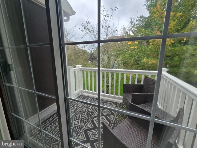 $245,000 | 404 Wimbledon Way, Blackwood, NJ 08012