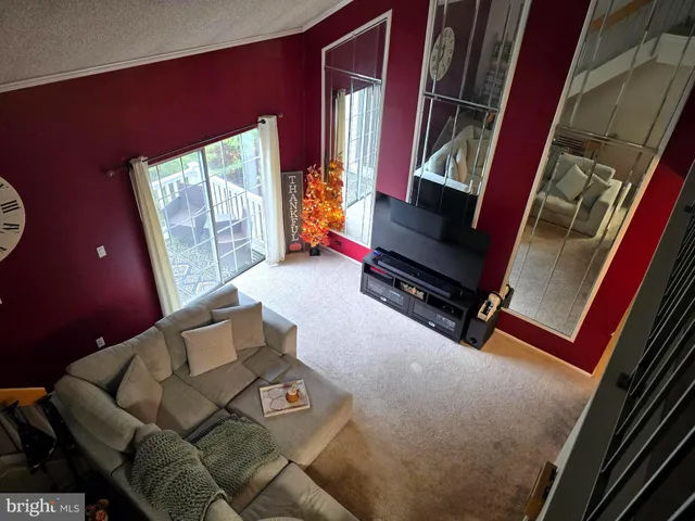 $245,000 | 404 Wimbledon Way, Blackwood, NJ 08012