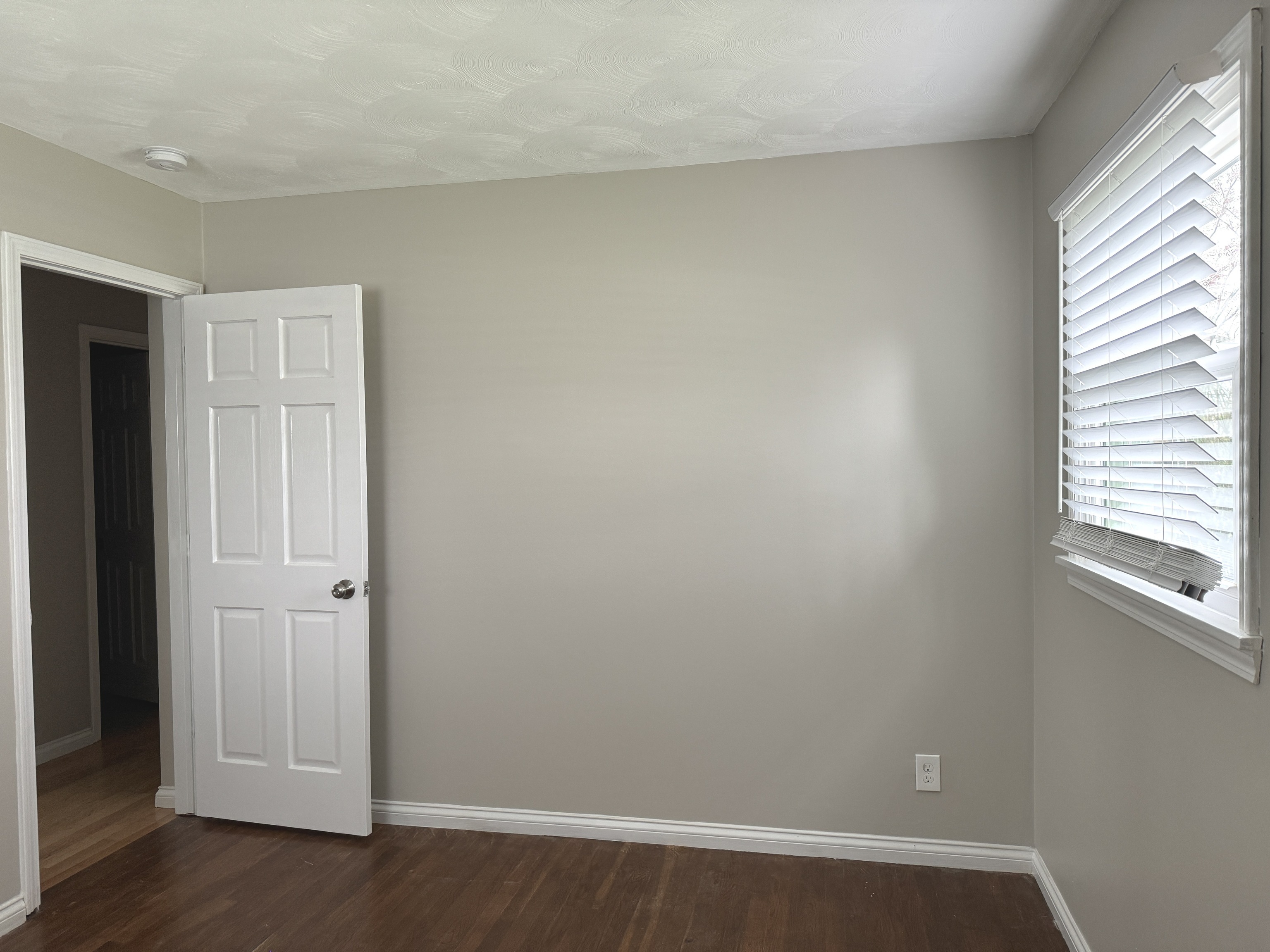 6303 West Mills Road Indianapolis, IN 46221 - Photo 17 of 36 Gallery Image 17