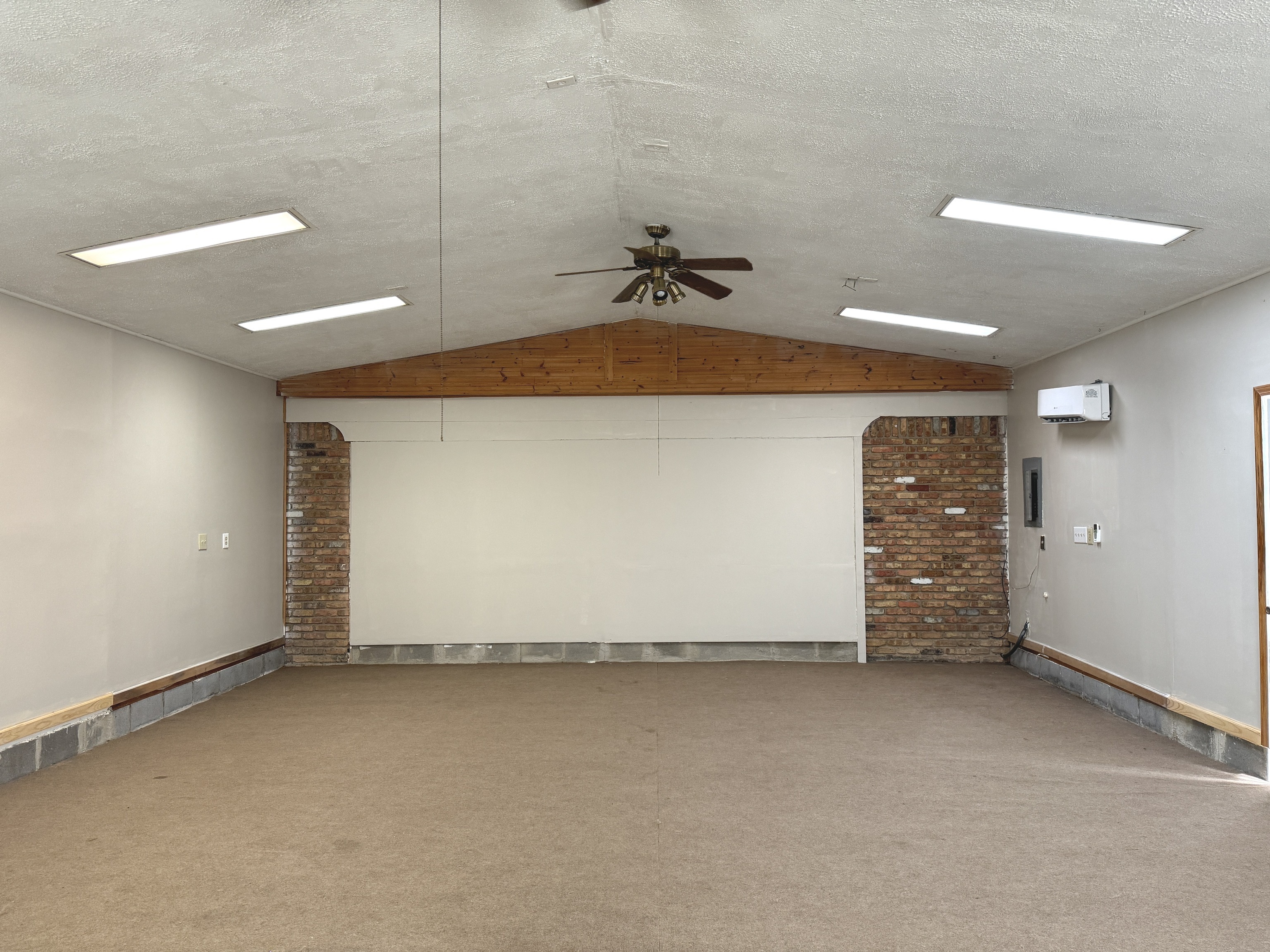 6303 West Mills Road Indianapolis, IN 46221 - Photo 30 of 36 Gallery Image 30