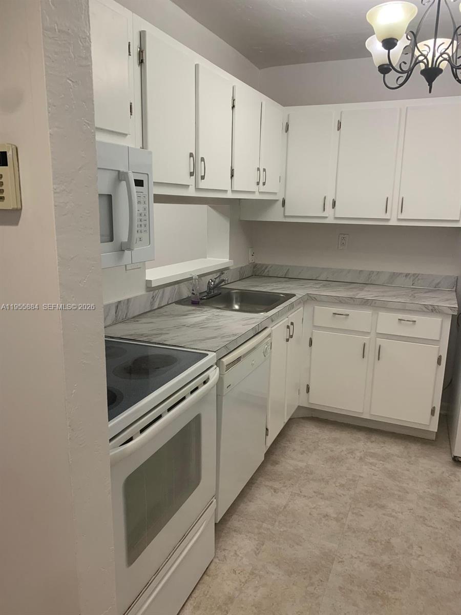 8520 Southwest 133rd Avenue Road, Unit 204 Miami, FL 33183 - Photo 3 of 12