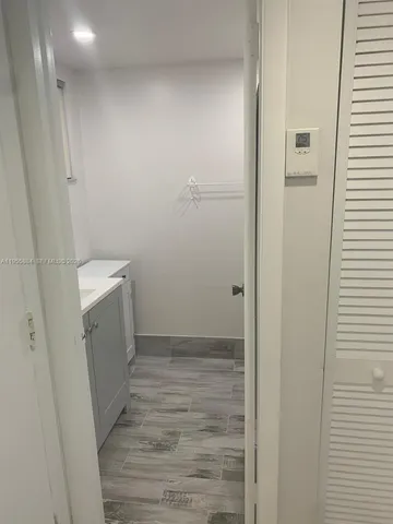 $1,900 | 8520 Southwest 133rd Avenue Road, Unit 204, Miami, FL 33183