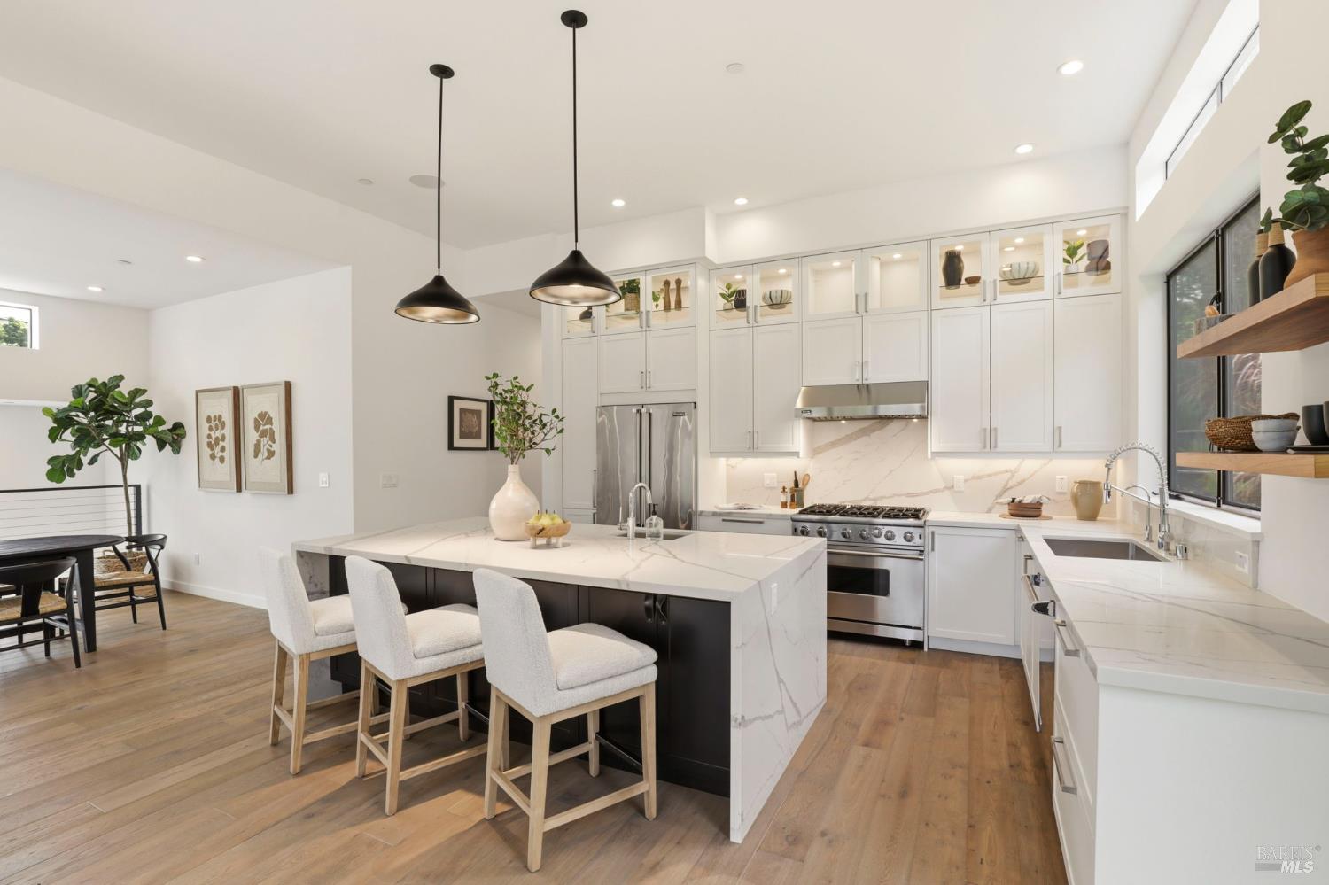 82 South Knoll Road Mill Valley, CA 94941 - Photo 12 of 38