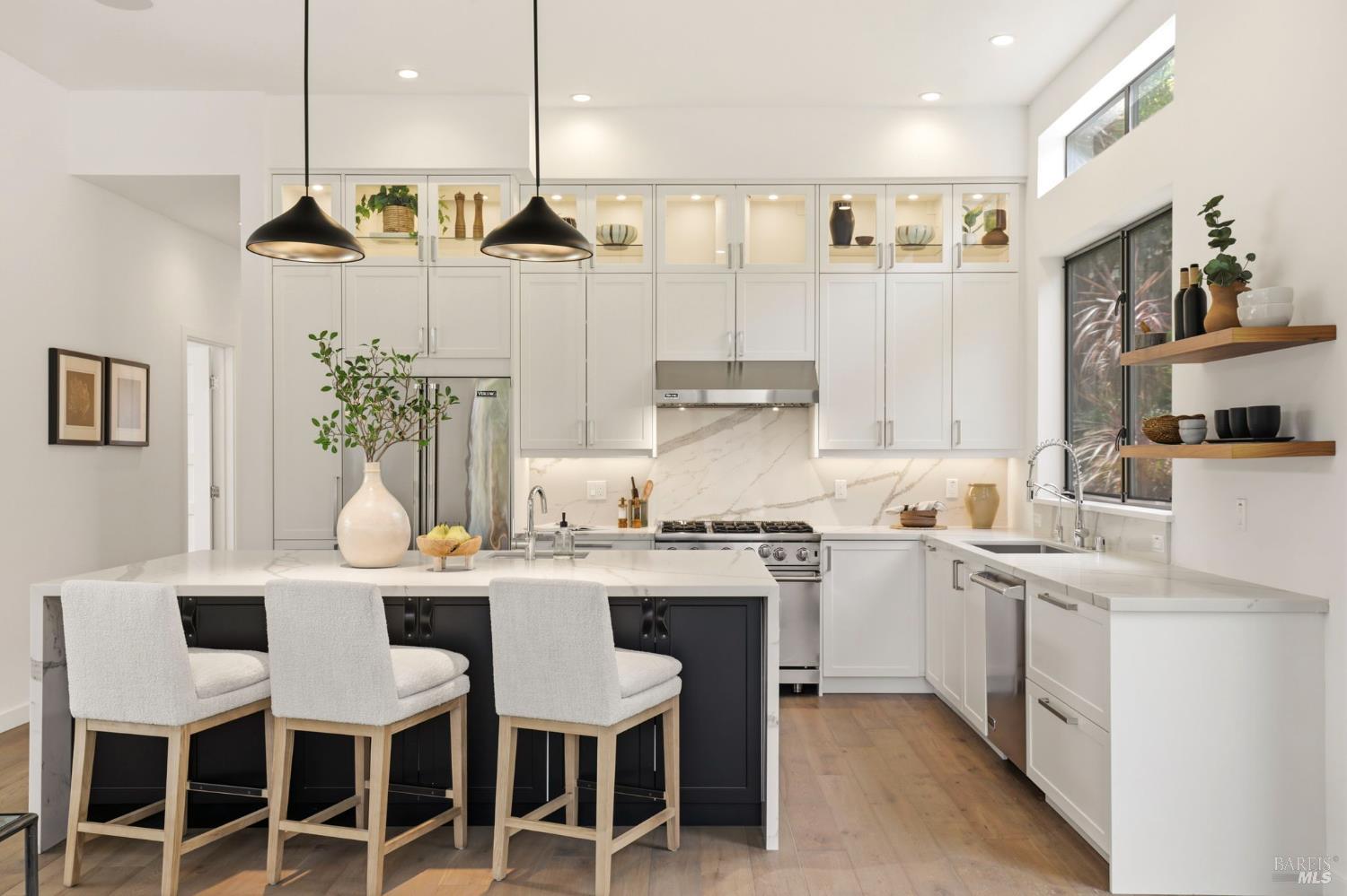 82 South Knoll Road Mill Valley, CA 94941 - Photo 13 of 38