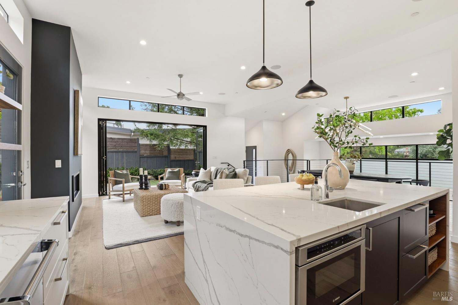 82 South Knoll Road Mill Valley, CA 94941 - Photo 14 of 38