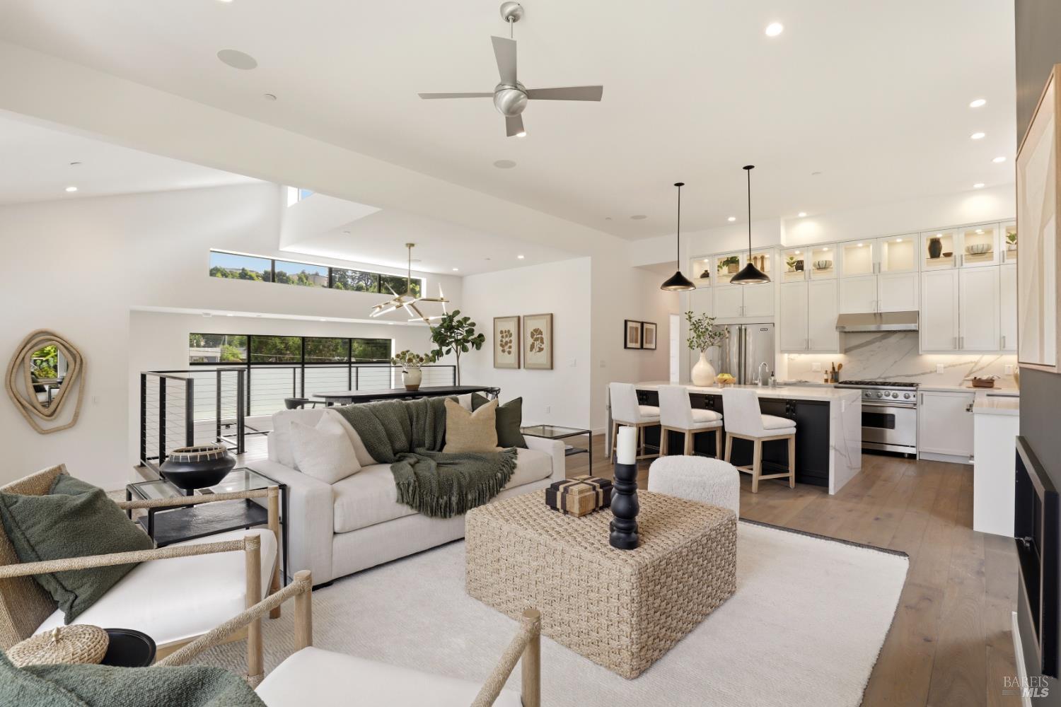 82 South Knoll Road Mill Valley, CA 94941 - Photo 16 of 38