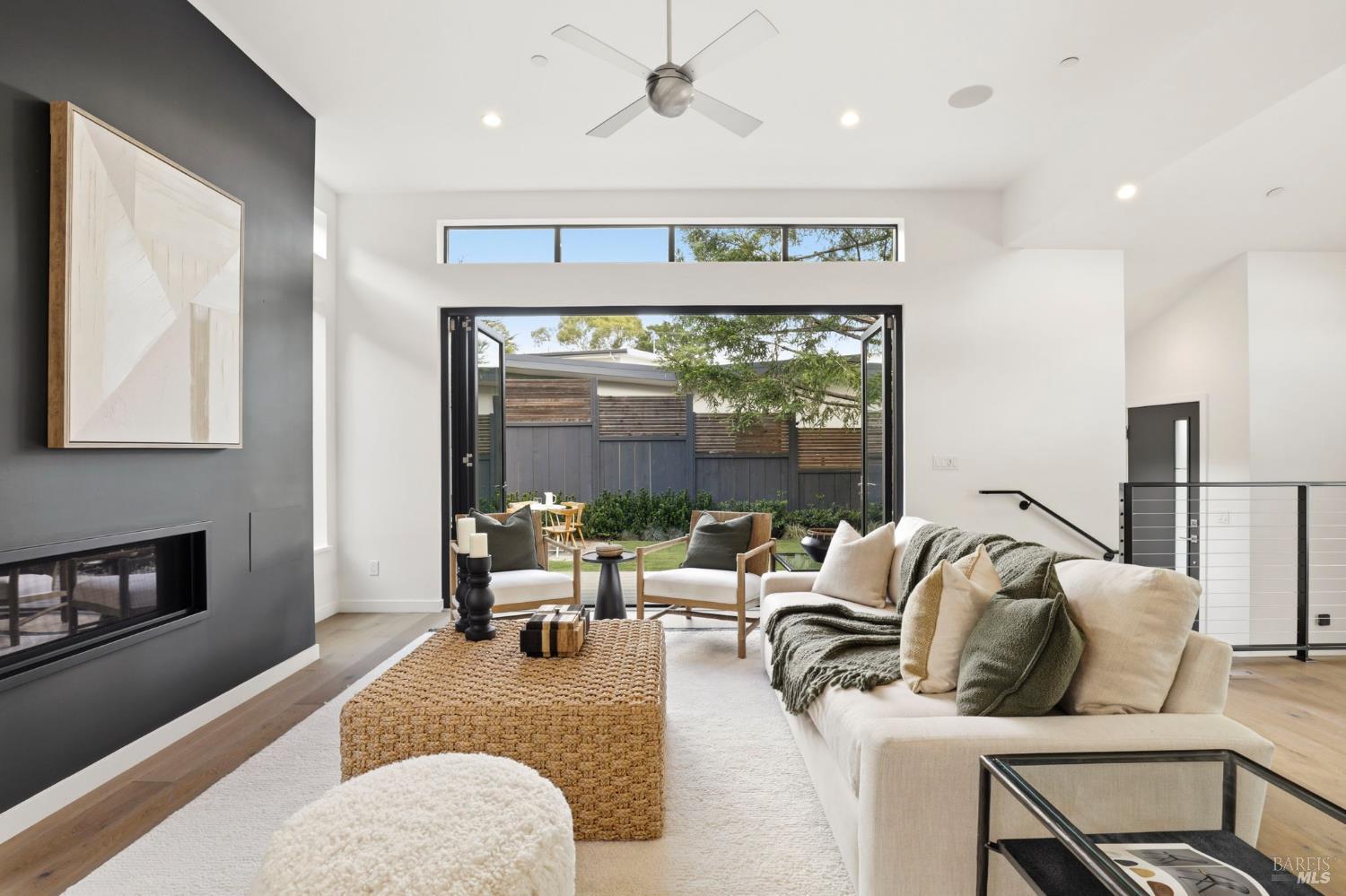 82 South Knoll Road Mill Valley, CA 94941 - Photo 18 of 38