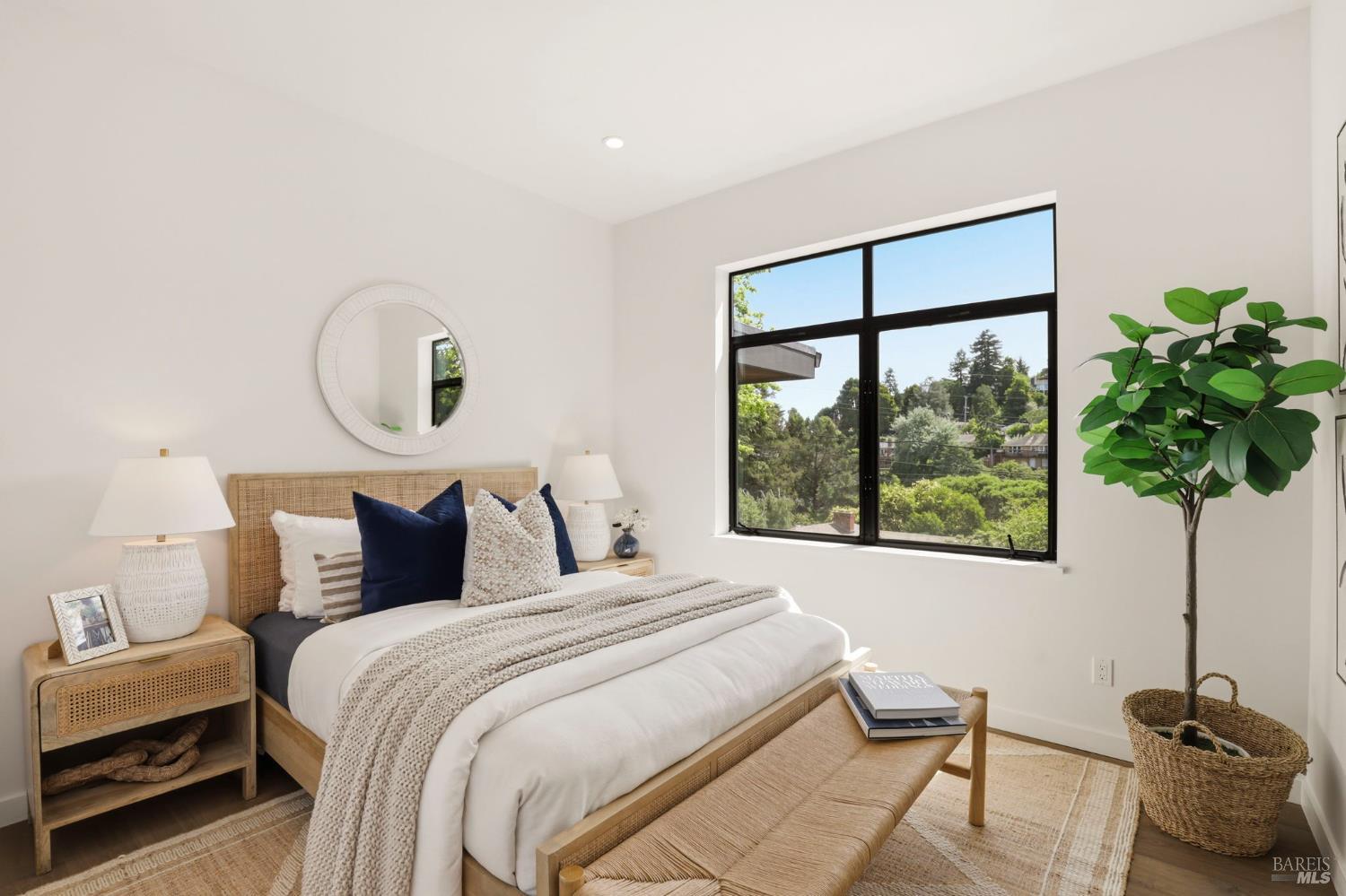 82 South Knoll Road Mill Valley, CA 94941 - Photo 26 of 38