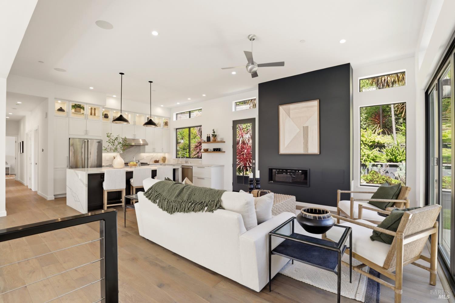 82 South Knoll Road Mill Valley, CA 94941 - Photo 5 of 38