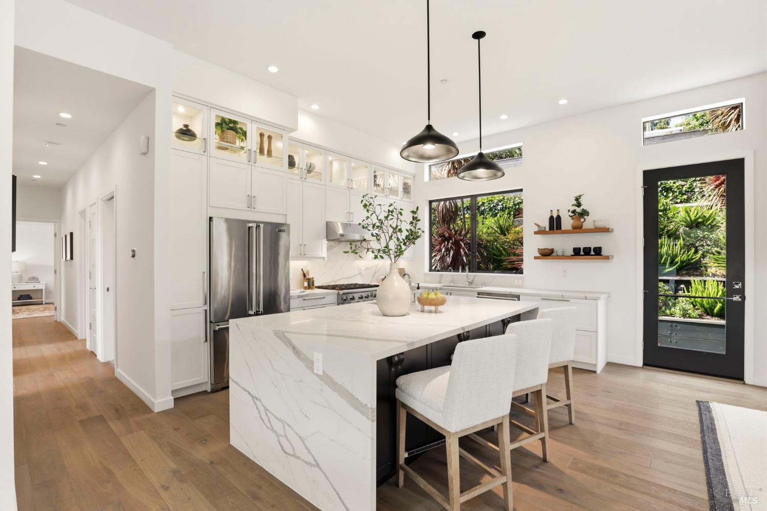 82 South Knoll Road Mill Valley, CA 94941 - Photo 9 of 38