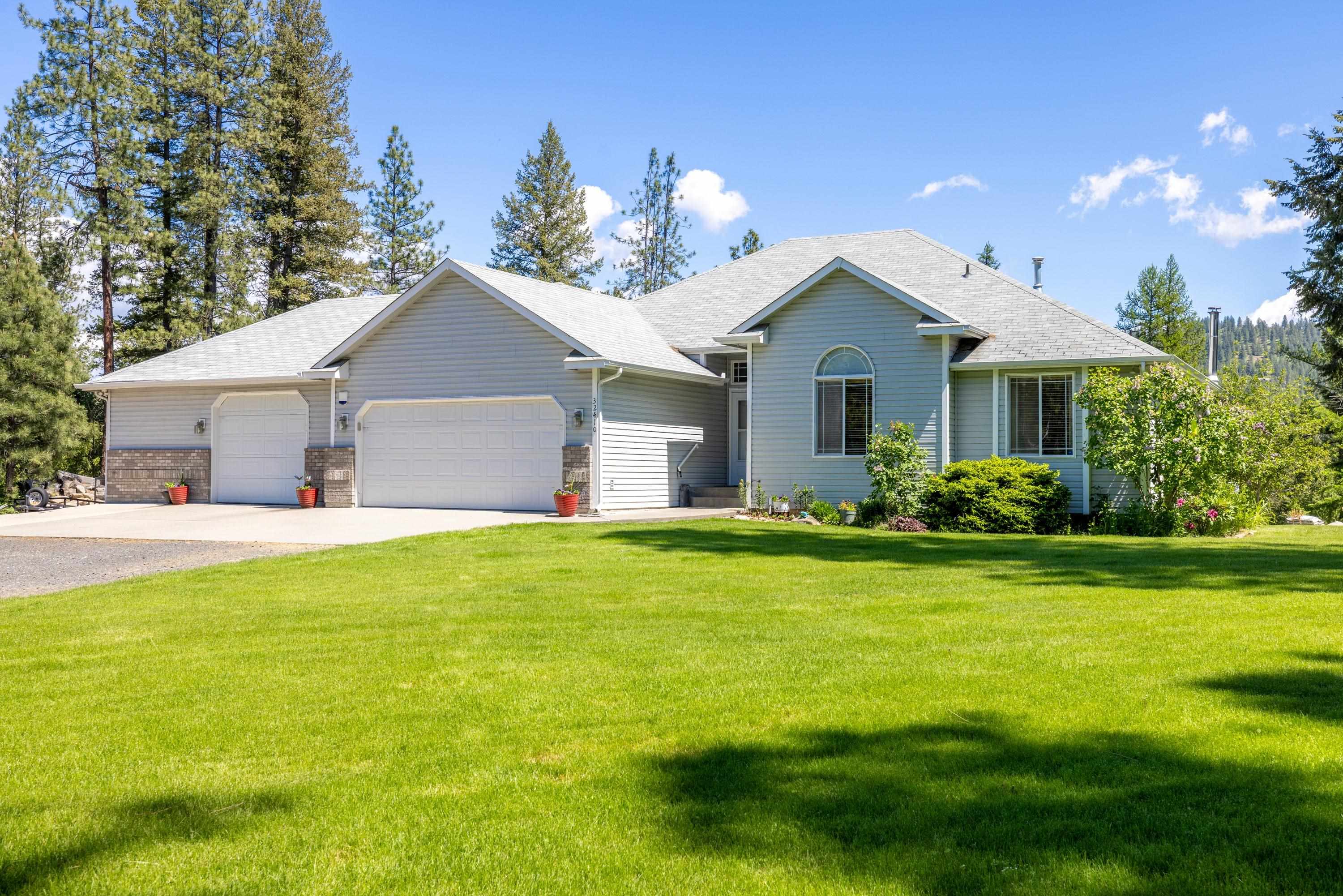 32410 North Ridge Road Chattaroy, WA 99003 - Photo 3 of 50
