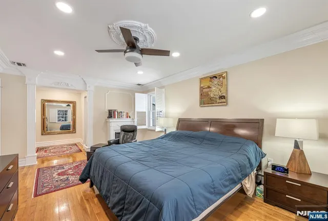 $1,260,000 | 18 Vermont Drive, Paramus, NJ 07652