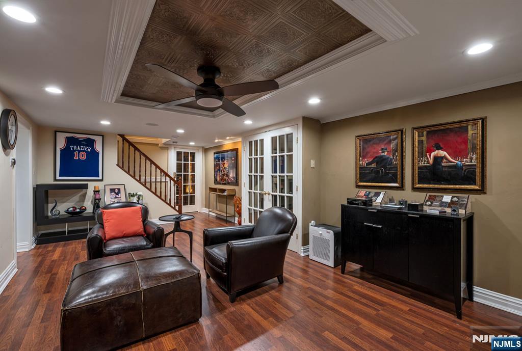 18 Vermont Drive Paramus, NJ 07652 - Photo 30 of 38