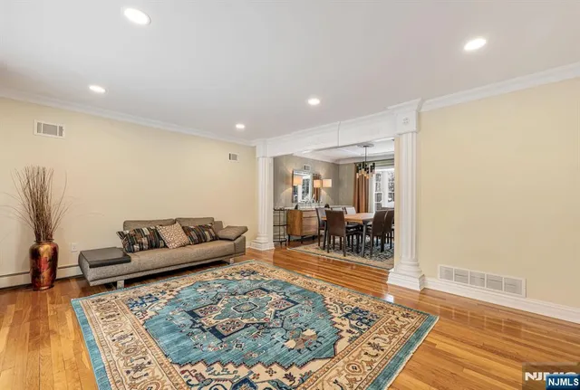 $1,260,000 | 18 Vermont Drive, Paramus, NJ 07652