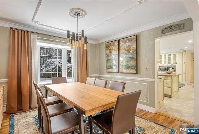 $1,260,000 | 18 Vermont Drive, Paramus, NJ 07652