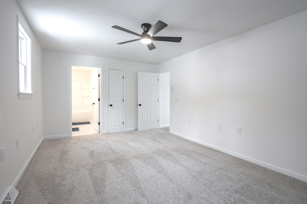 7 Little Island Park Pelham, NH 03076 - Photo 24 of 37