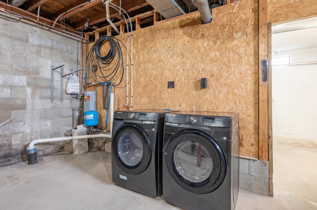 7 Little Island Park Pelham, NH 03076 - Photo 29 of 37