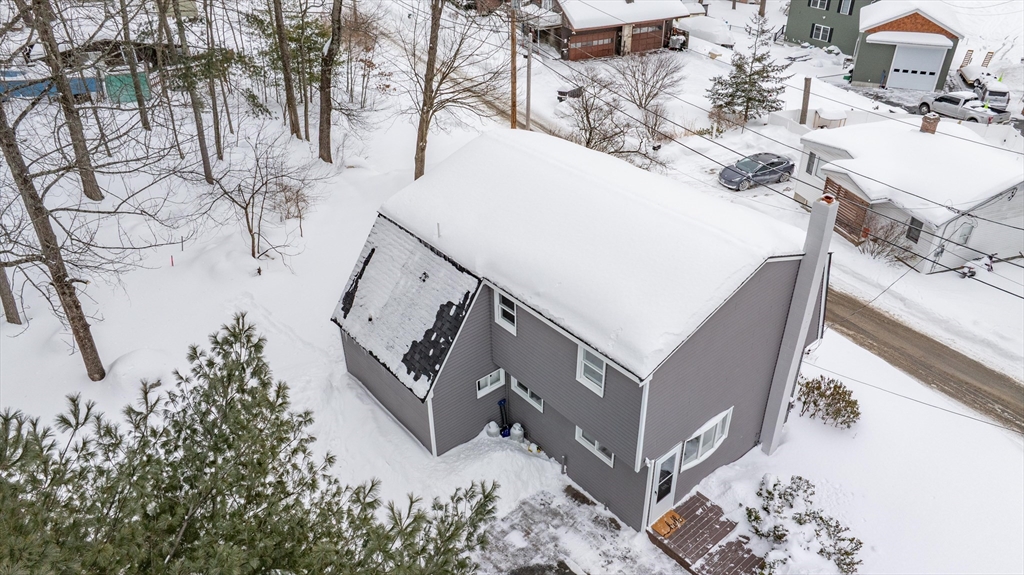 7 Little Island Park Pelham, NH 03076 - Photo 9 of 37